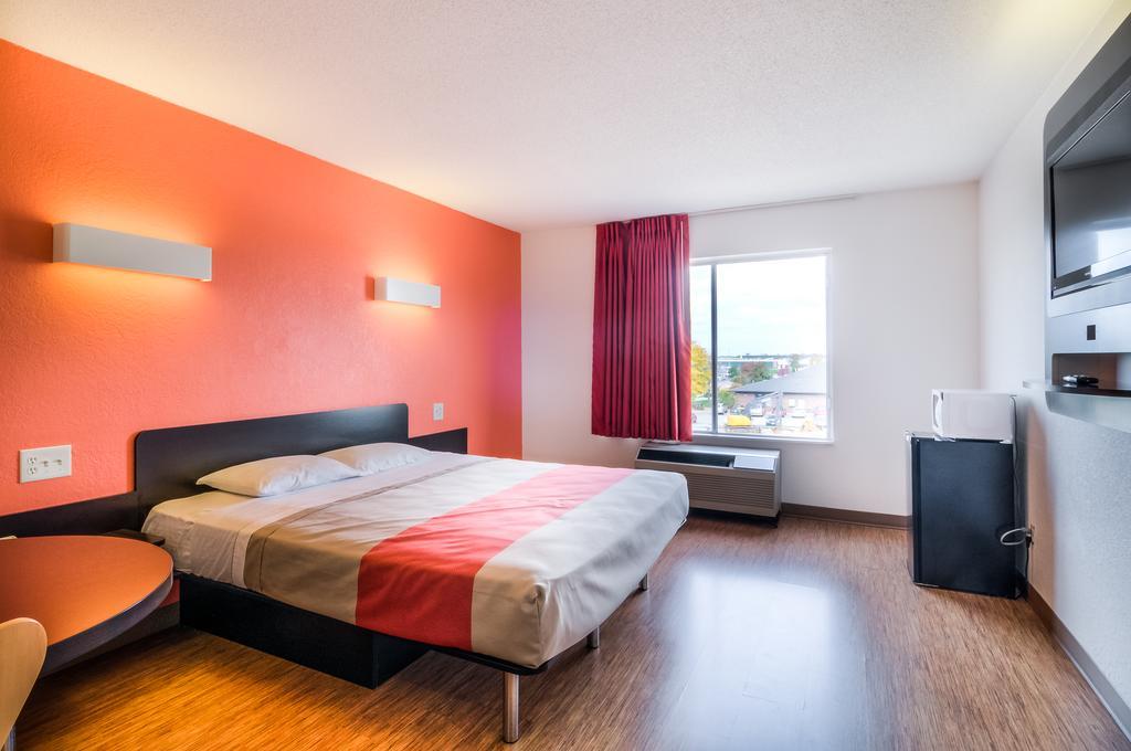 Motel 6 Normal Ruang foto